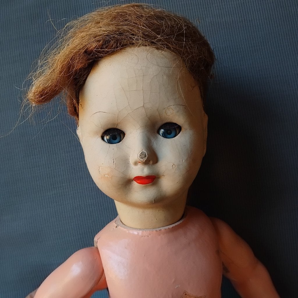 2 oudjes van papier maché, Ophalen