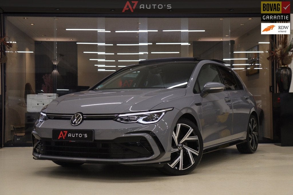 Volkswagen Golf 1.5 eTSI R-Line Pano/HUD/H&K/CAM/BLINDESPOT/, 4 cilinders, 150 pk, Origineel Nederlands, Bedrijf