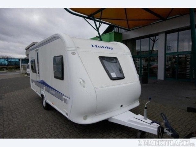 ZEER NETTE hobby 460 UFE 2010 met voortent en losse luifel, Caravans en Kamperen, Schokbreker, Rondzit, Hobby, Particulier