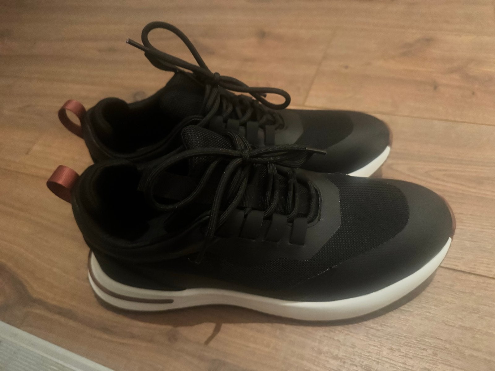 Zwarte Loro Piana Sneakers - Maat 42, Kleding | Heren, Schoenen, Ophalen of Verzenden, Zo goed als nieuw, Zwart, Sneakers of Gympen