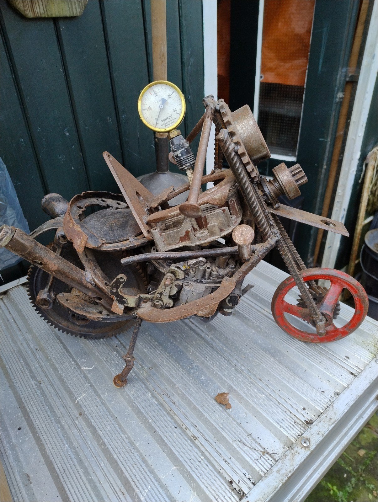 Unieke Steampunk Motorfiets Sculptuur van Metaal, Overige onderwerpen, Ophalen of Verzenden, Handgemaakt, 20 - 50 cm