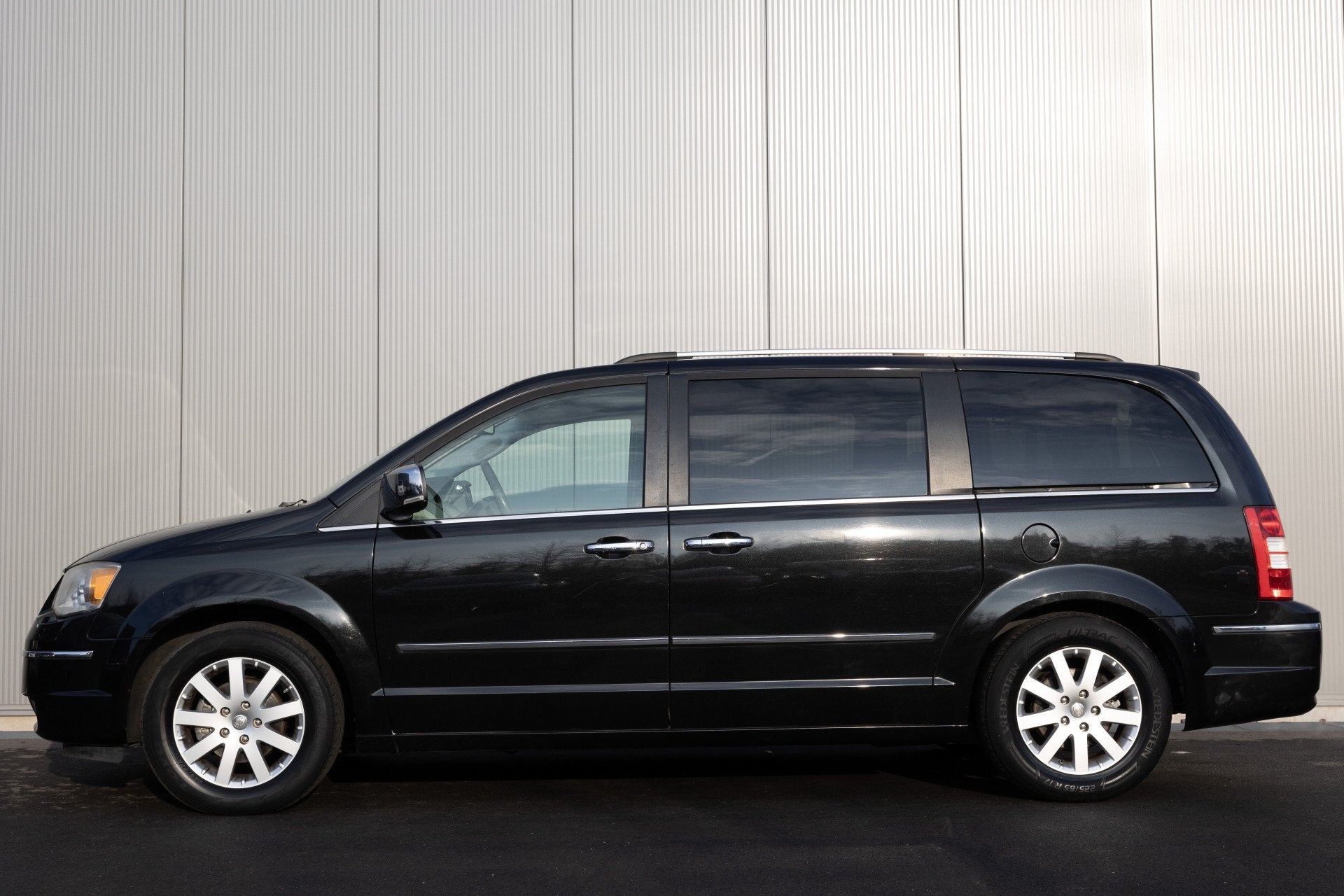 Chrysler Grand Voyager Limited | NL- AUTO | 7 ZITS | LEDER |, 450 kg, Gebruikt, 194 pk, Grand Voyager