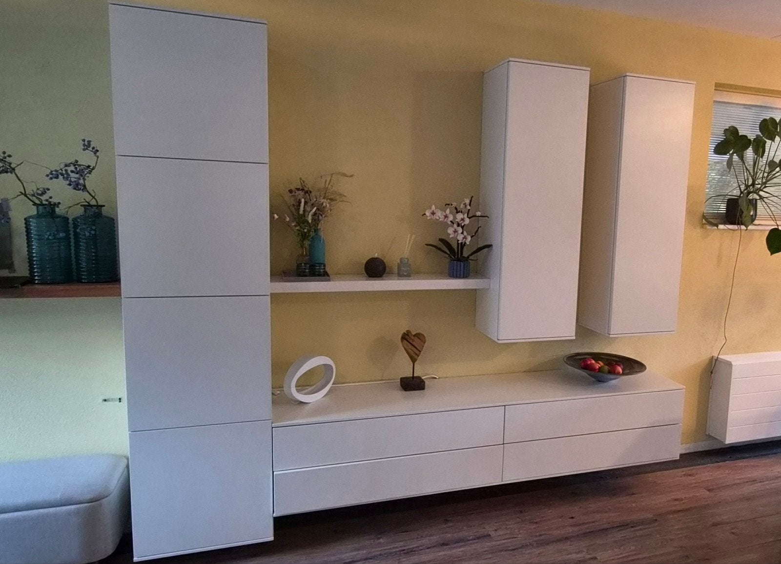 Moderne witte wandmeubelset met lades en kasten, Ophalen, Gebruikt