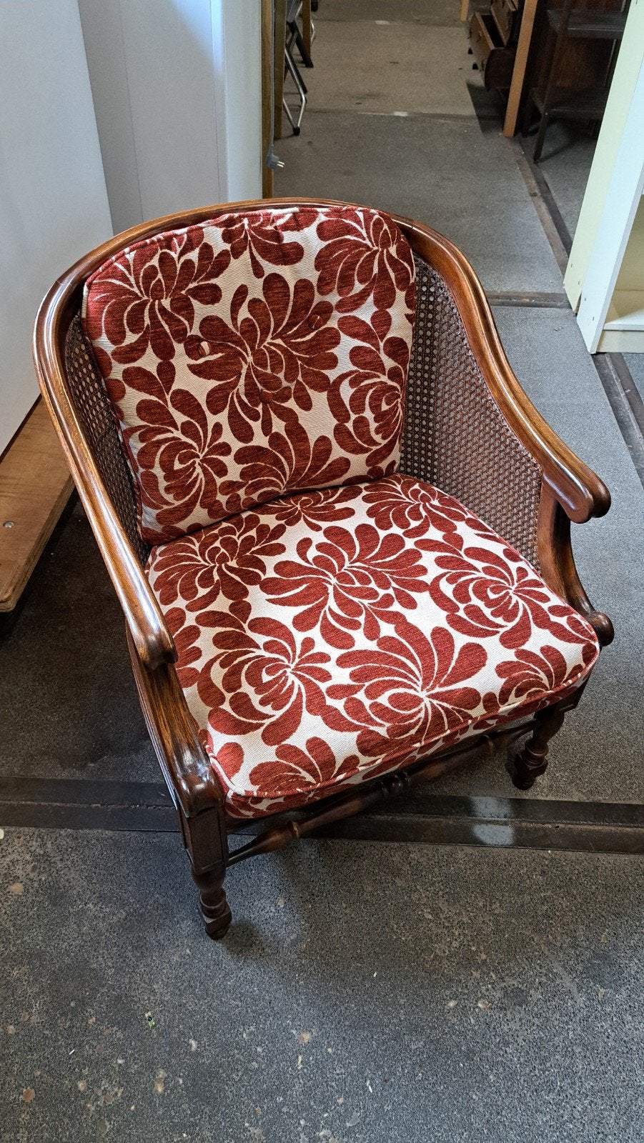 Vintage rotan fauteuil met bloemenkussen, Ophalen