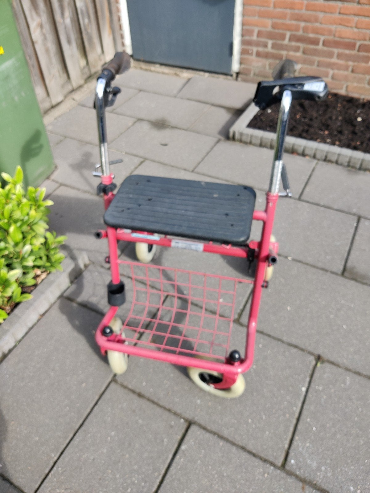 rollator rem defect., Ophalen of Verzenden, Gebruikt