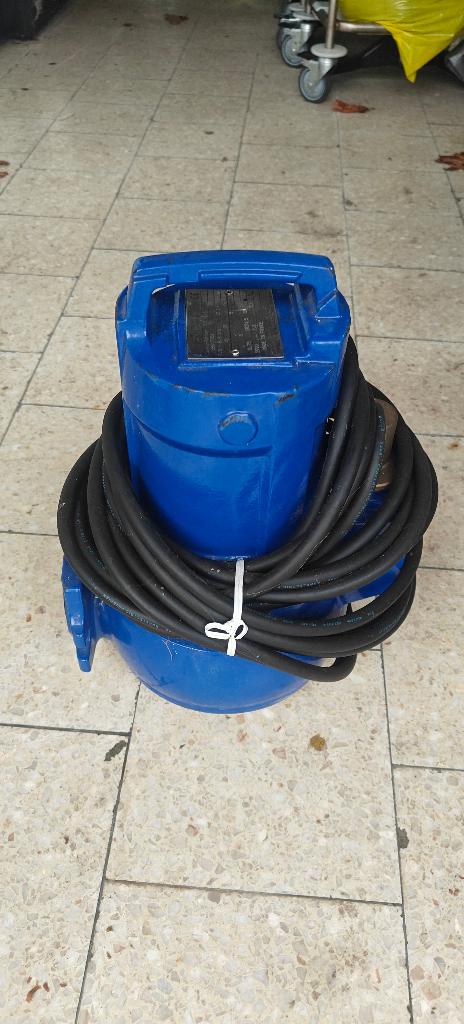 KSB dompelpomp 0,75 kW – 3-fase – NIEUW/ongebruikt, Ophalen of Verzenden, Nieuw