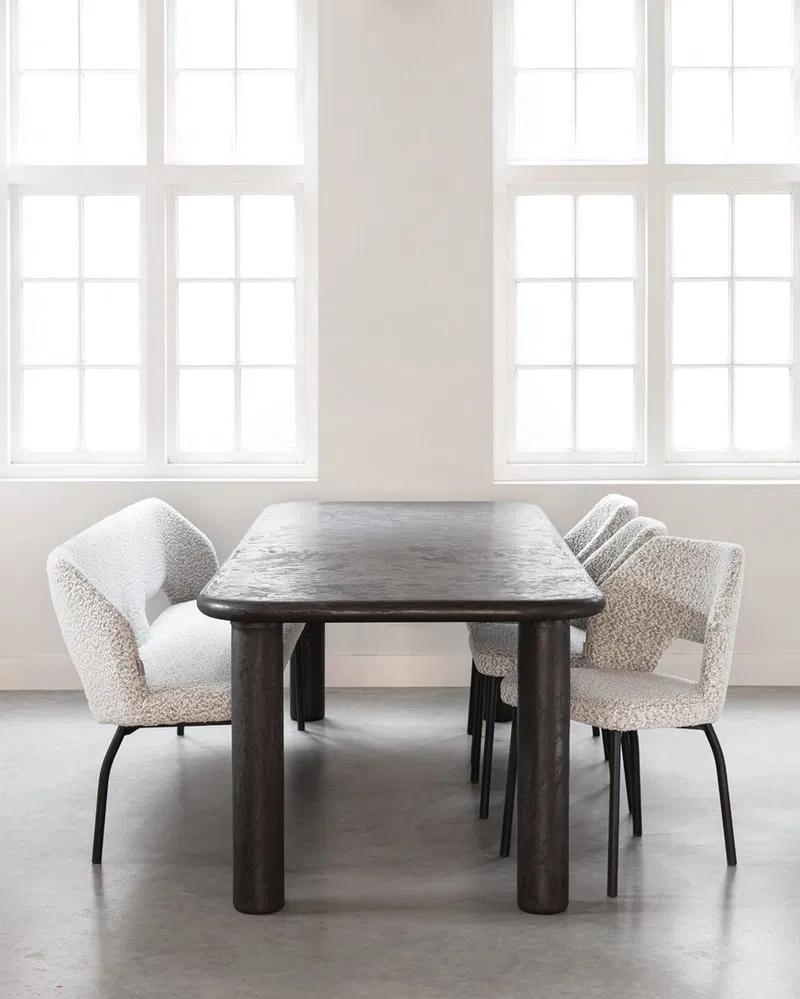 Super mooie donkerbruine eettafel! Japandi/scandi stijl!!, Huis en Inrichting, Tafels | Eettafels, Ophalen, 100 tot 150 cm, 200 cm of meer
