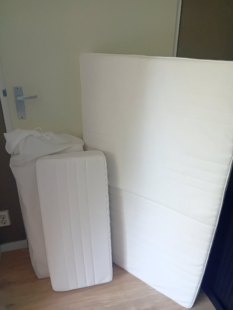 Meegroeimatras Ikea, Huis en Inrichting, Slaapkamer | Matrassen en Bedbodems, Ophalen, Eenpersoons, Zo goed als nieuw, 80 cm