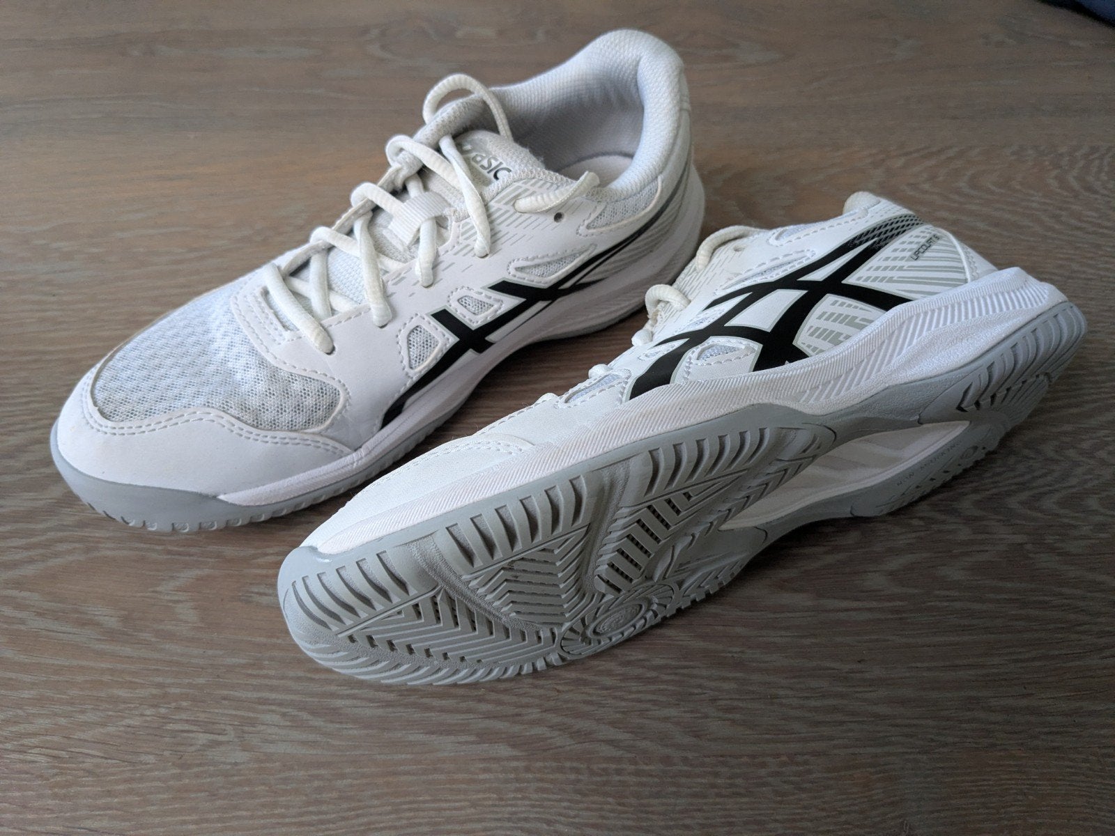 Asics gymschoenen zaalschoenen maat 37, Ophalen, Gebruikt