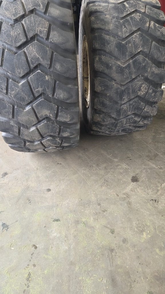 Banden met velg 650/65R25, Ophalen, Gebruikt