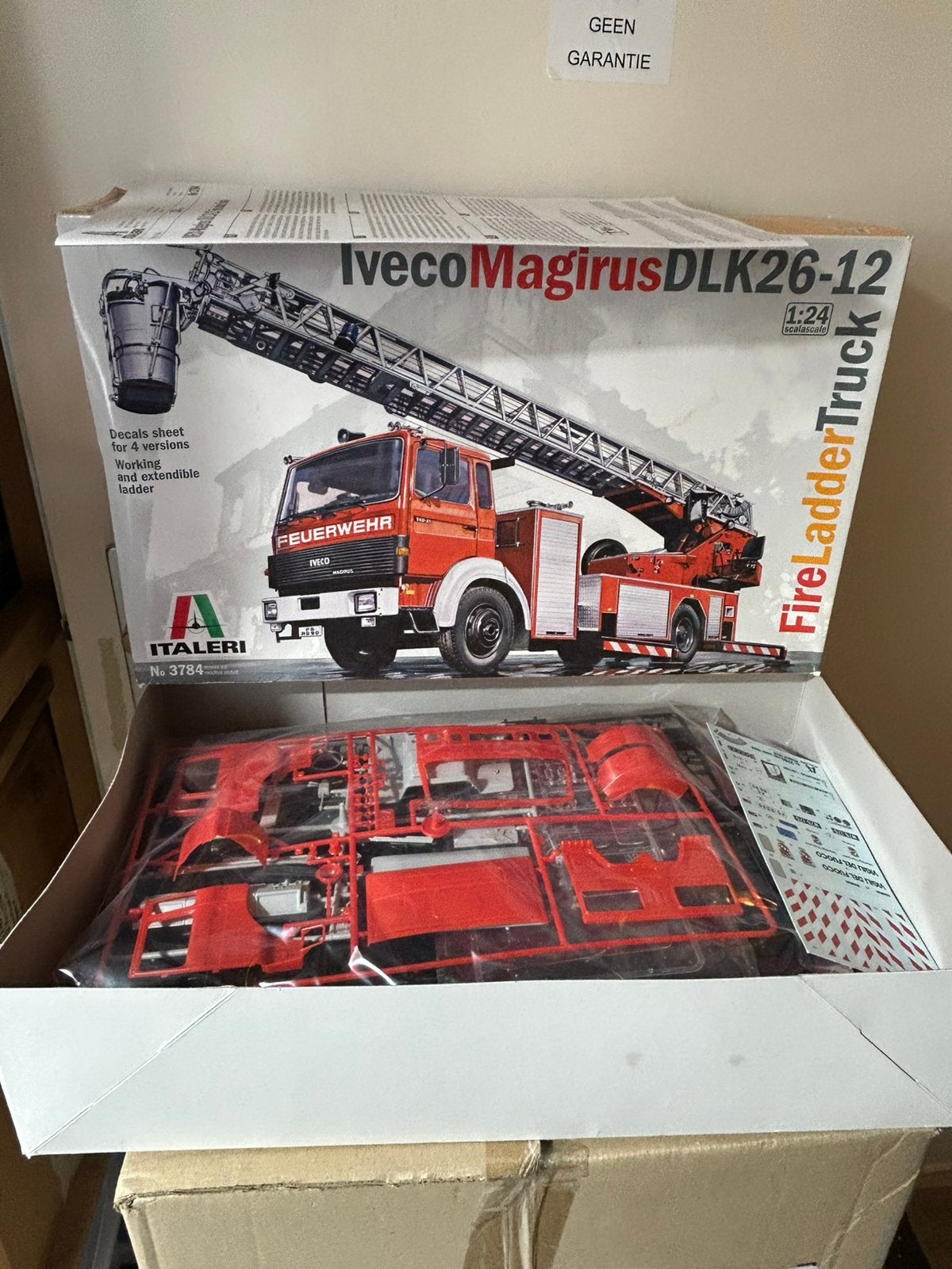 Italeri 3784 iveco magirus dlk 26-12 fire ladder truck, Italeri, Groter dan 1:32, Ophalen of Verzenden, Zo goed als nieuw