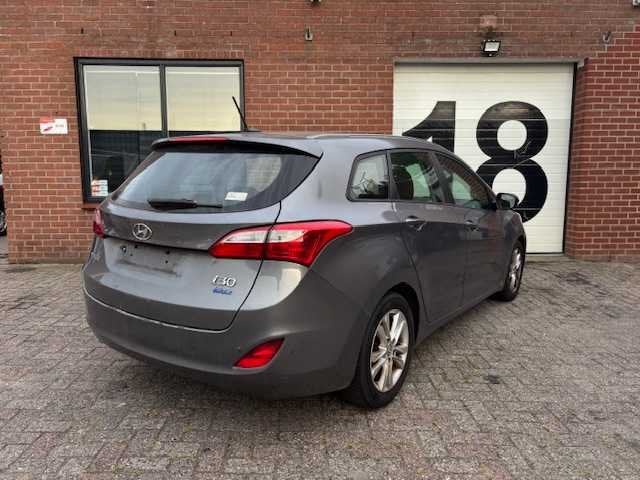 Hyundai - i30 - 1.6 CRDI 16V - BG, Auto's, Gebruikt, Overige carrosserieën, Bedrijf, Diesel