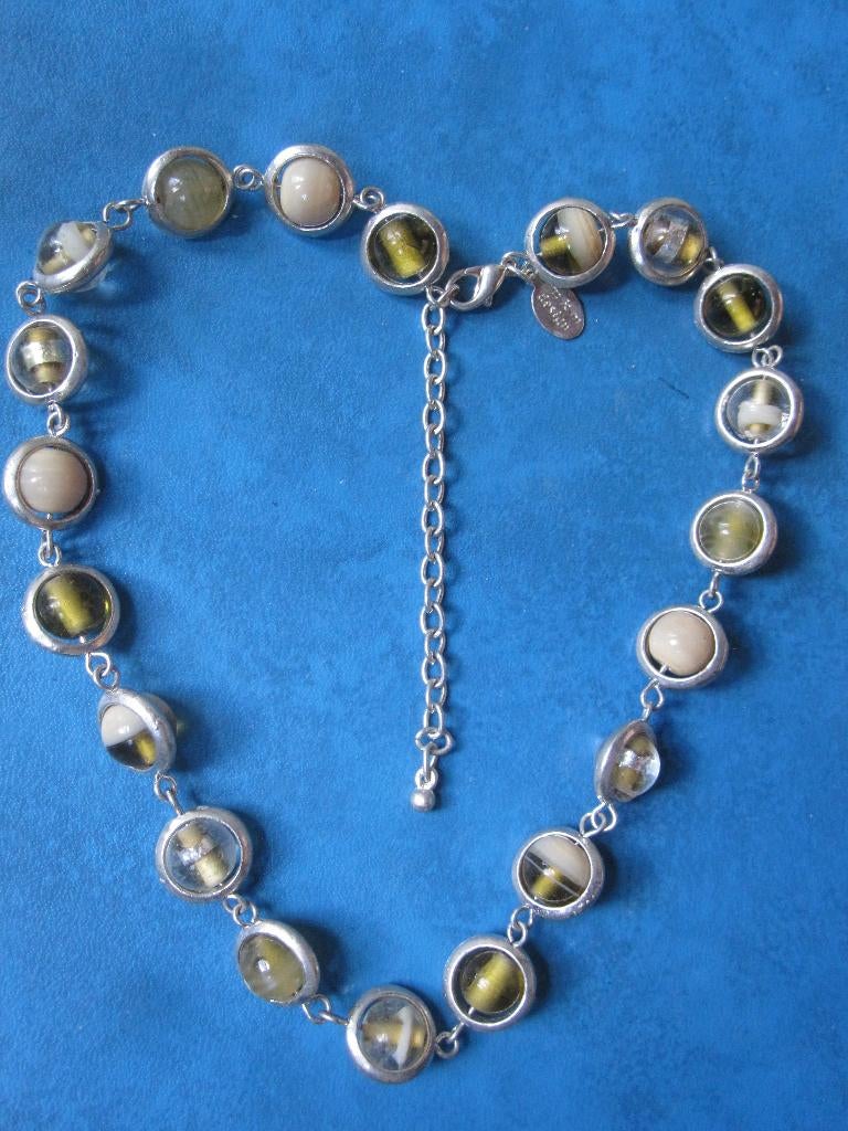Een soort van kralenketting (nieuw), Sieraden, Tassen en Uiterlijk, Kettingen, Ophalen of Verzenden, Nieuw, Bruin, Overige materialen