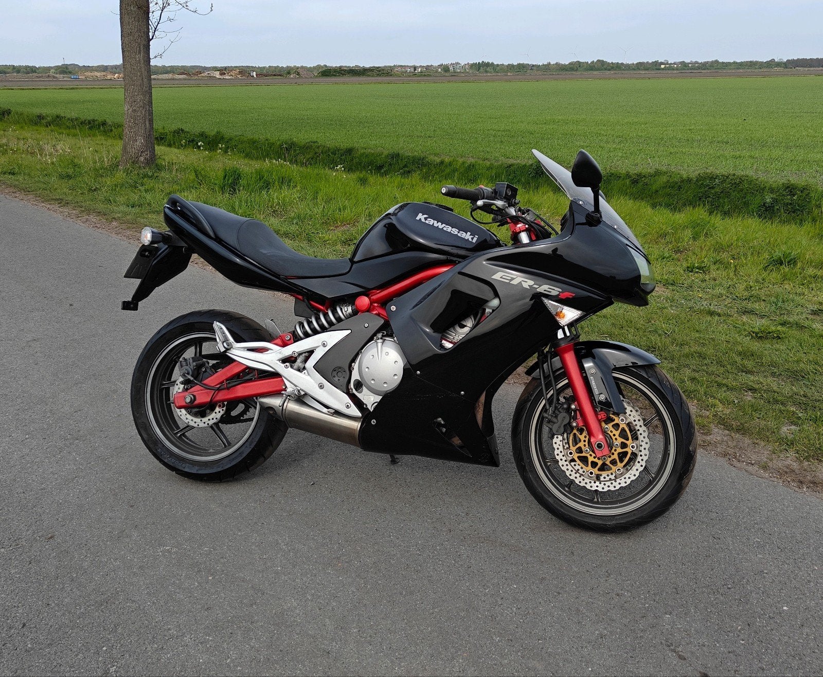 Kawasaki ER-6f ABS 2009 - comfortable all-around, Motoren, 2 cilinders, Occasion, Particulier, Meer dan 35 kW