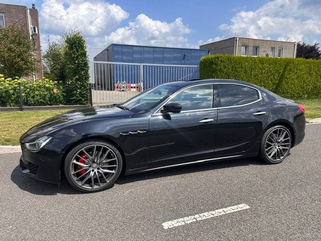 Maserati Ghibli V6 430pk AWD 2018 Zwart Ribbele, Auto's, Maserati, Automaat, 430 pk, Zwart, Zwart