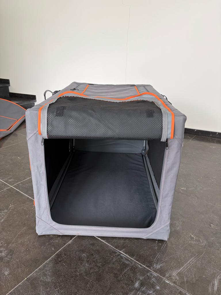 Honden reis bench, Ophalen, Zo goed als nieuw