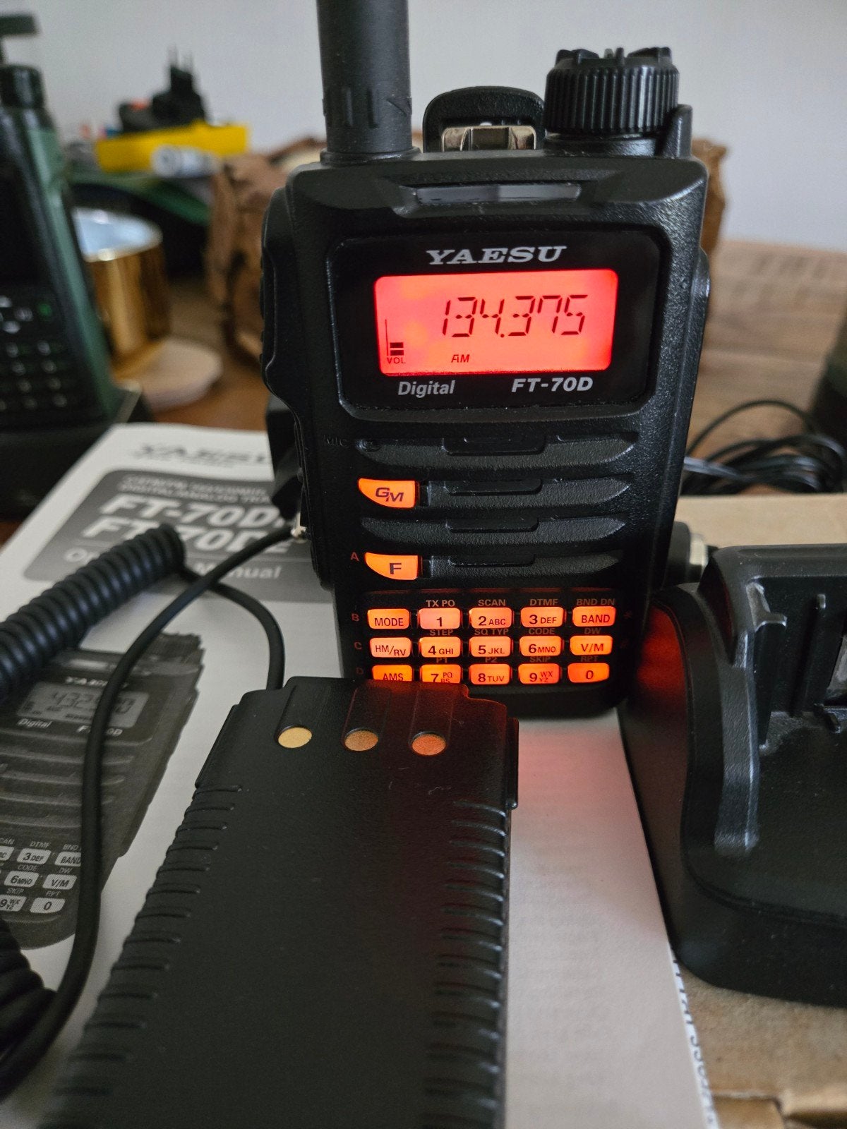 Yaesu ft-70De digitaal en analoog, ook luchtvaart,marifoon, Telecommunicatie, Portofoons en Walkie-talkies, Ophalen of Verzenden