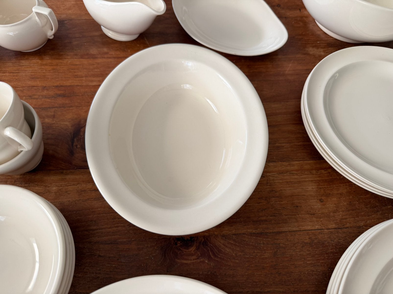 Wedgwood Traditional plain ovaal groenteschaal, Ophalen of Verzenden, Wedgwood, Porselein, Schaal of Schalen