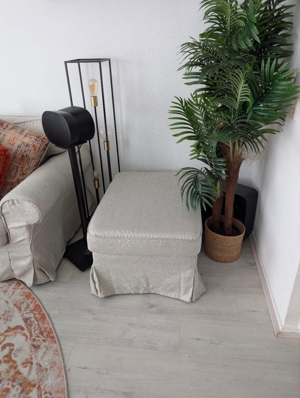 IKEA EKTORP Voetenbank met opbergruimte, Kilanda lichtbeige, Huis en Inrichting, Banken | Voetenbanken en Poefen, Ophalen, 50 tot 75 cm