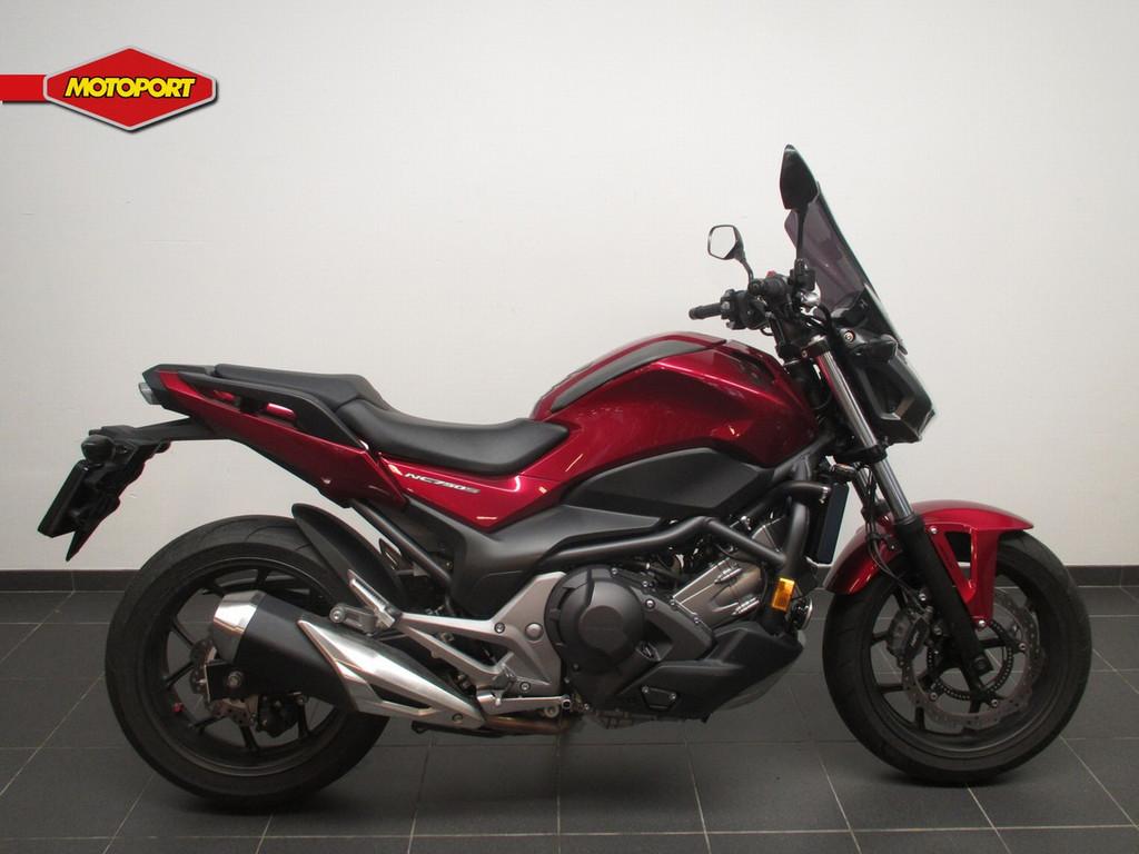 Honda NC 750 S DCT (bj 2020), LED Verlichting, Honda Motor Europe Ltd, Belgian Branche, Bedrijf, Meer dan 35 kW
