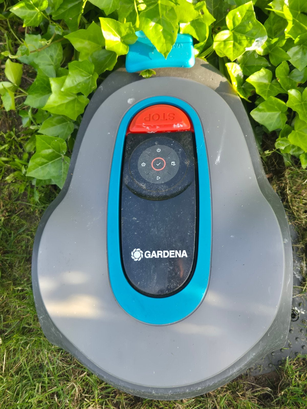 Gardena Robotmaaier - Gebruikt maar in goede staat, Tuin en Terras, Robotmaaiers, Ophalen, Gebruikt, Bestuurbaar via app, 20 tot 25 cm