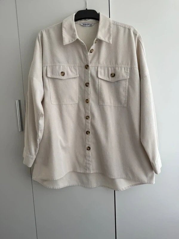 Stradivarius beige creme overhemd blouse lang M 38 corduroy, Verzenden, Zo goed als nieuw, Maat 38/40 (M), Beige
