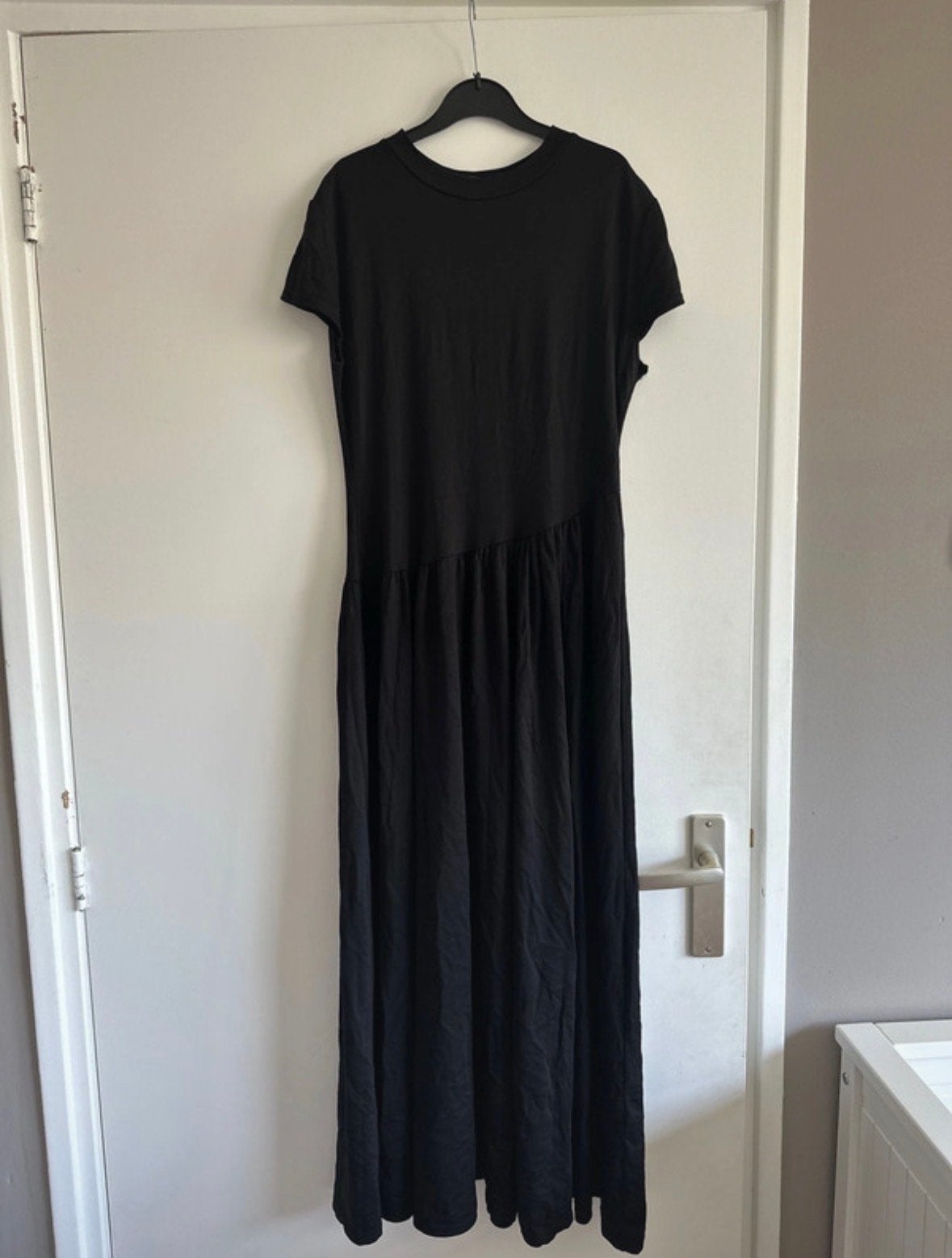 Zwarte Maxi Jurk met Korte Mouwen, Kleding | Dames, Jurken, Maat 38/40 (M), Zwart, Nieuw, Ophalen of Verzenden