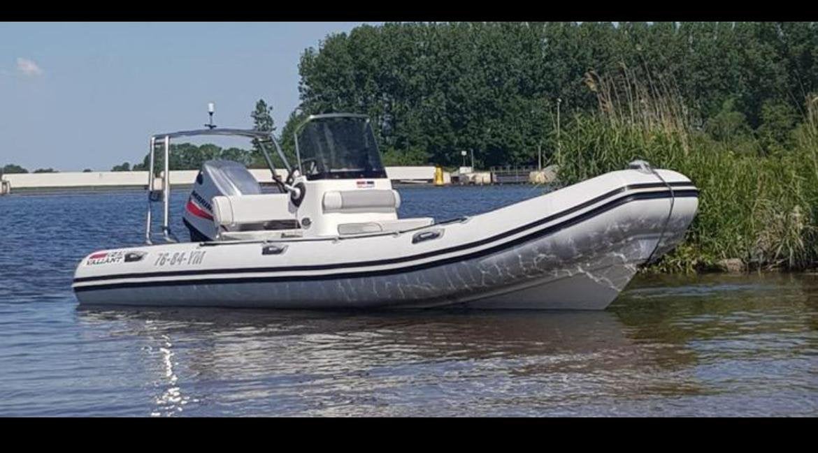 Te koop Vailliant 570 Rib, Watersport en Boten, Gebruikt, Zonnedek, 6 m, 60 cm