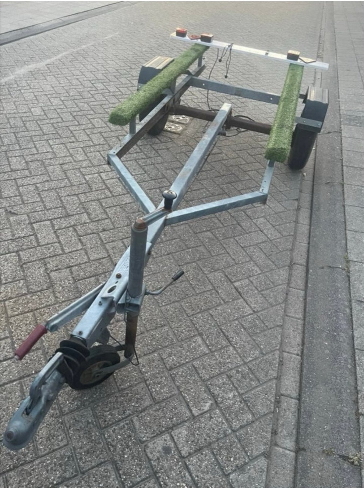 Geremde boottrailer voor boten 3-4m, incl. distelslot, Watersport en Boten, Boottrailers, Minder dan 1500 kg, Gebruikt, Sloepentrailer