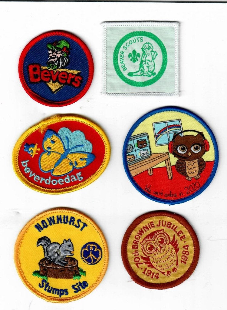 kampvuurdeken insignes 6 stuks 10,-, Verzenden, Nieuw, Embleem, Speld of Insigne