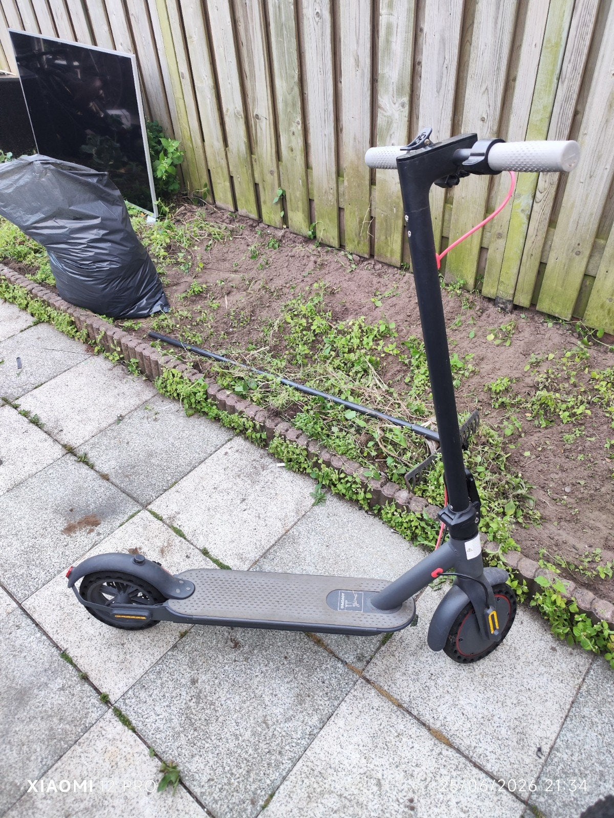 Elektrisch step.4 maanden oud., Fietsen en Brommers, Steps, Ophalen, Zo goed als nieuw, Elektrische step (E-scooter)