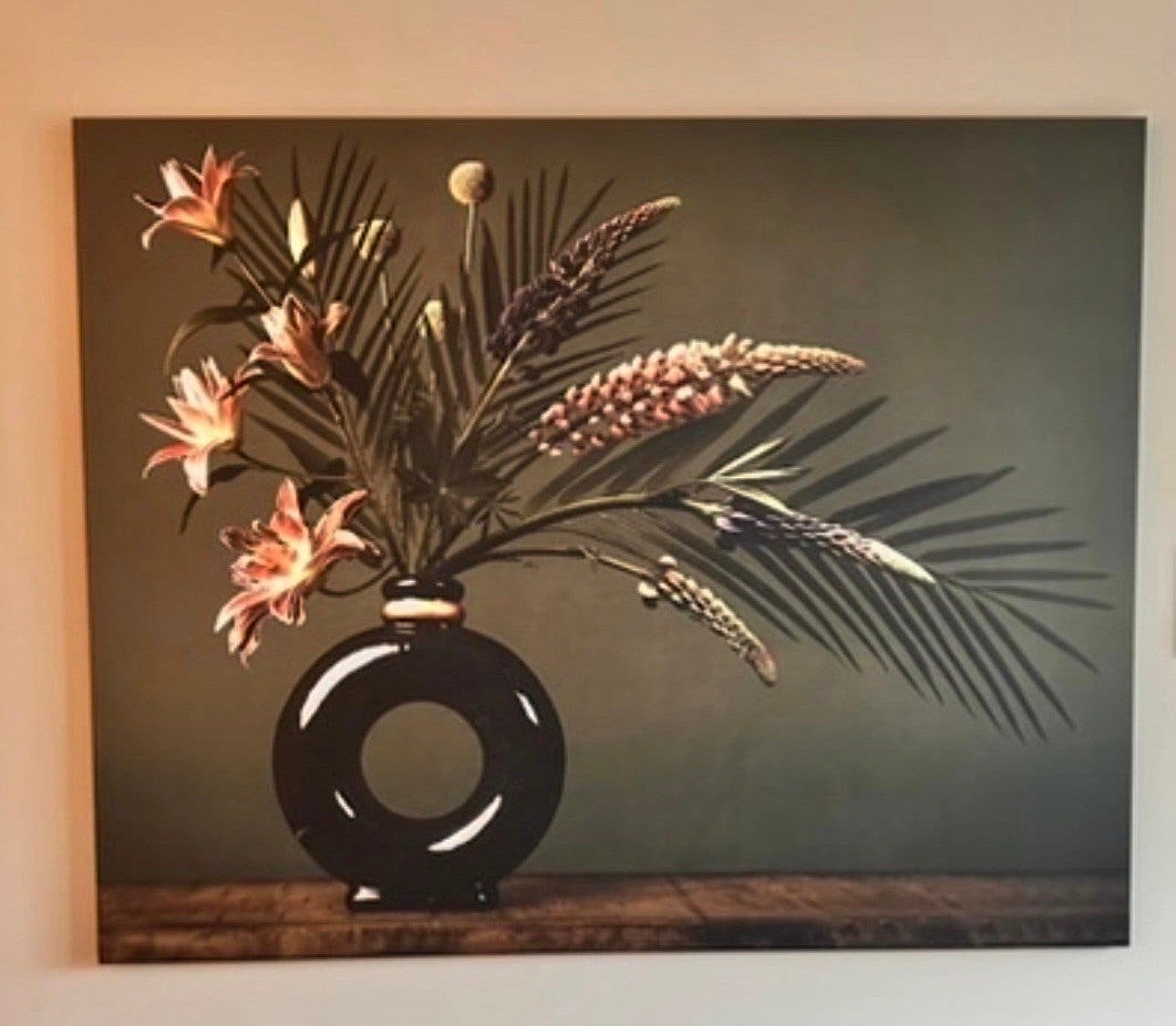 Groot Schilderij:Werk aan de muur.Canvas bloemen 115x145, Ophalen, Print, Op houten frame, Bloemen