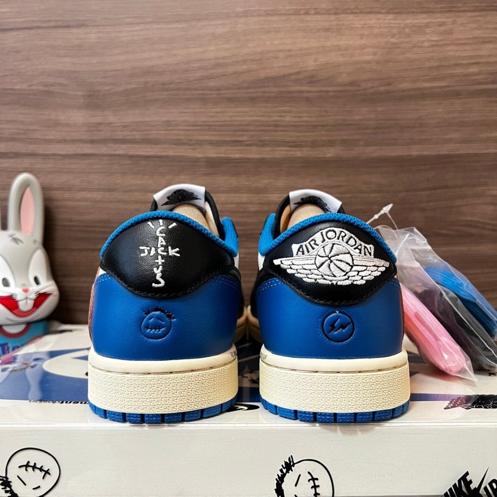 Nike Air Jordan 1 Low Travis Scott Military Blue, Nike, Nieuw, Sneakers of Gympen, Verzenden