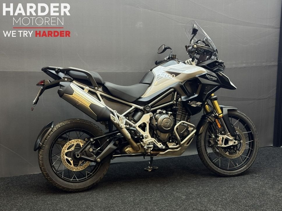 TRIUMPH TIGER 1200 RALLY PRO/BOMVOL OPTIES/GARANTIE!, 1160 cc, Motorrijbewijs A, Bedrijf, Meer dan 35 kW