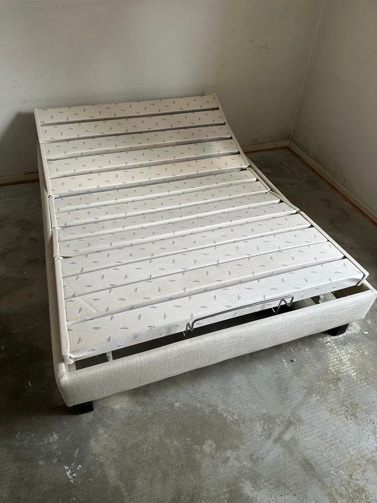 Zo goed als nieuw Treca boxspring twijfelaar met matras, Ophalen, Verstelbaar, Beige, Luxe