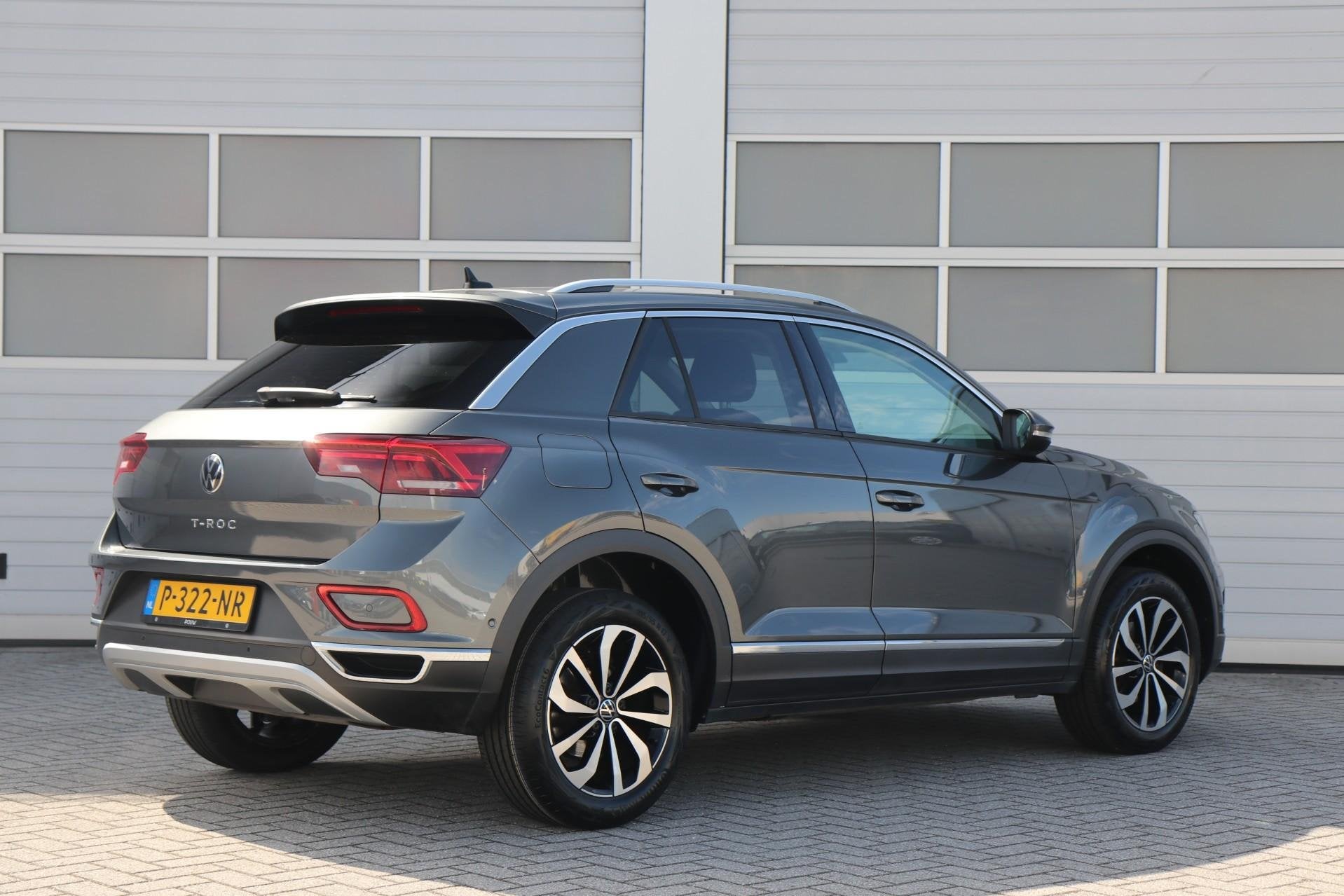 Volkswagen T-Roc 1.0 TSI 110pk Style | Navigatie | App Conne, Voorwielaandrijving, 12 maanden, Gebruikt, Origineel Nederlands