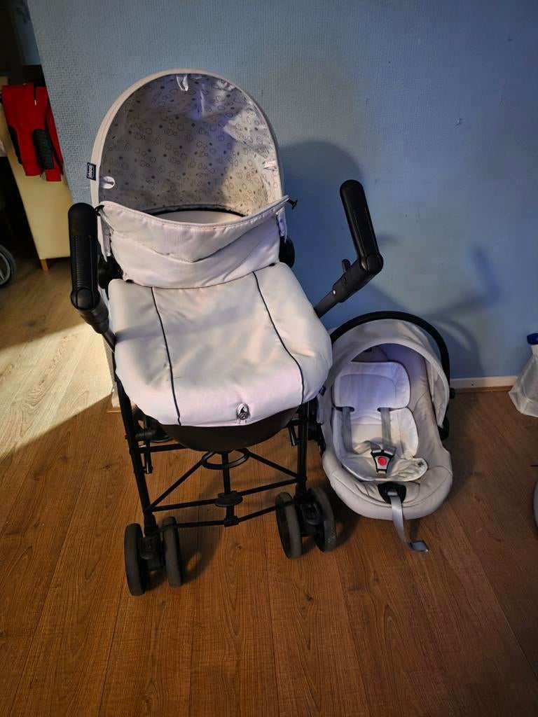 2delige kinderwagen  liefs zsm, Kinderen en Baby's, Kinderwagens en Combinaties, Ophalen, Overige merken