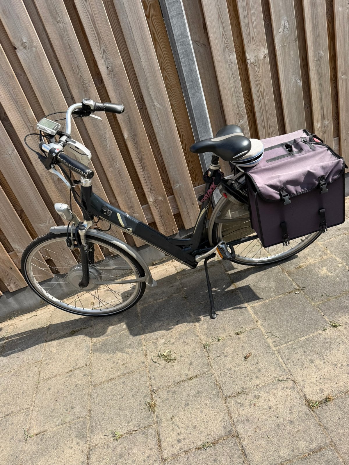 Elektrische Fiets Batavus 999km, Fietsen en Brommers, Fietsen | Dames | Damesfietsen, Ophalen of Verzenden, Zo goed als nieuw