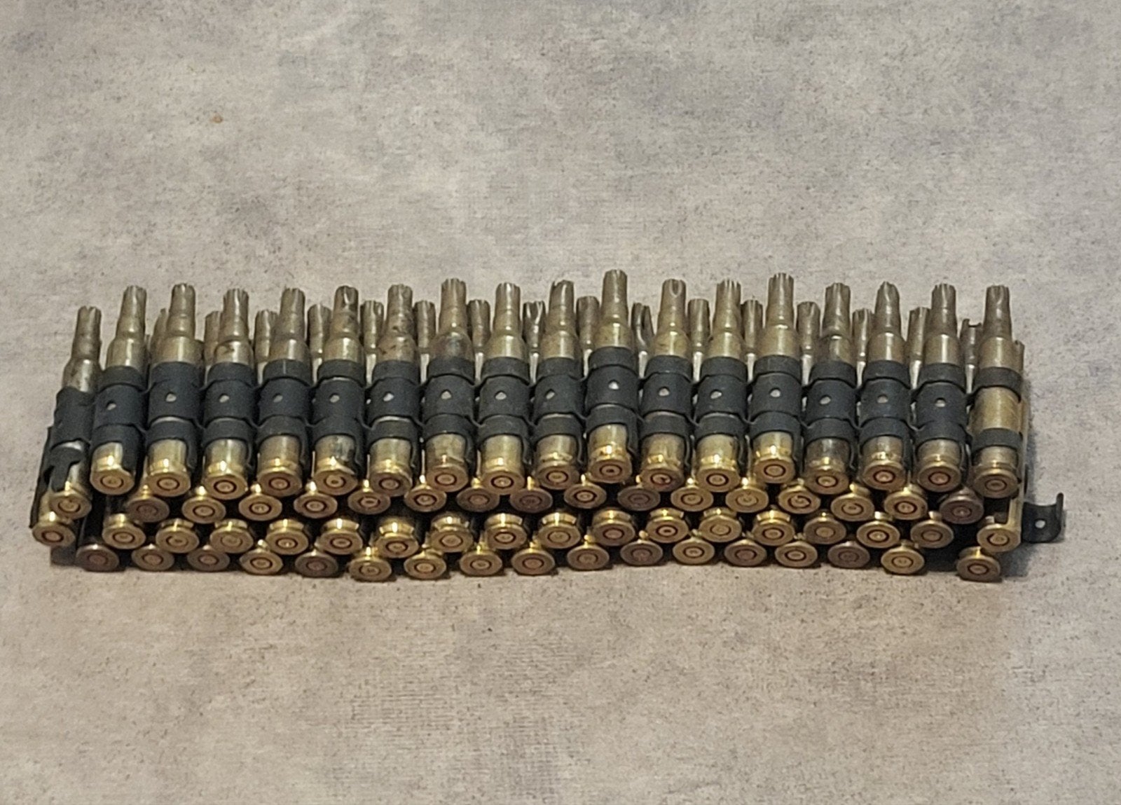 Lege hulzen / hulzenriem / oefenmunitie - leeg, Verzamelen, Ophalen of Verzenden, Landmacht, Nederland, Hulzen of Bodemvondsten
