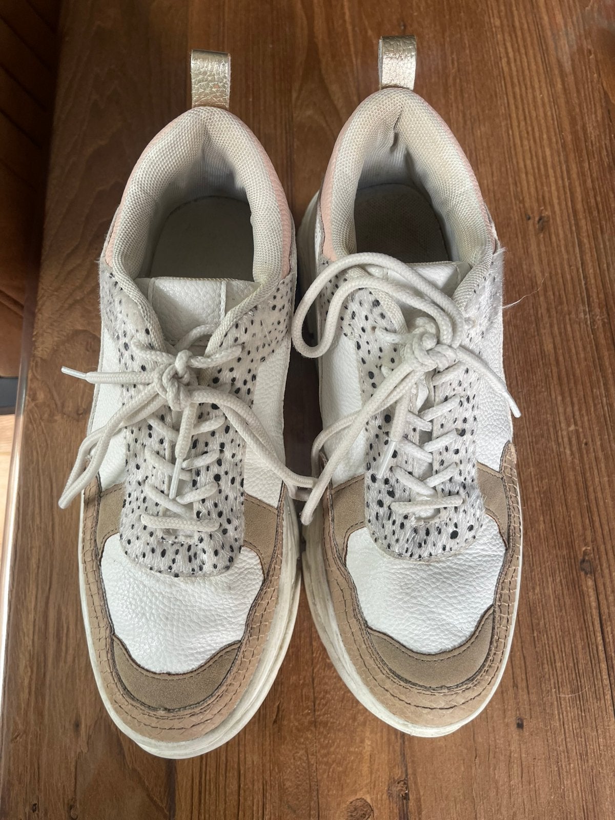 Sneakers - maat 39, Wit, Ophalen of Verzenden, Sneakers of Gympen, Zo goed als nieuw
