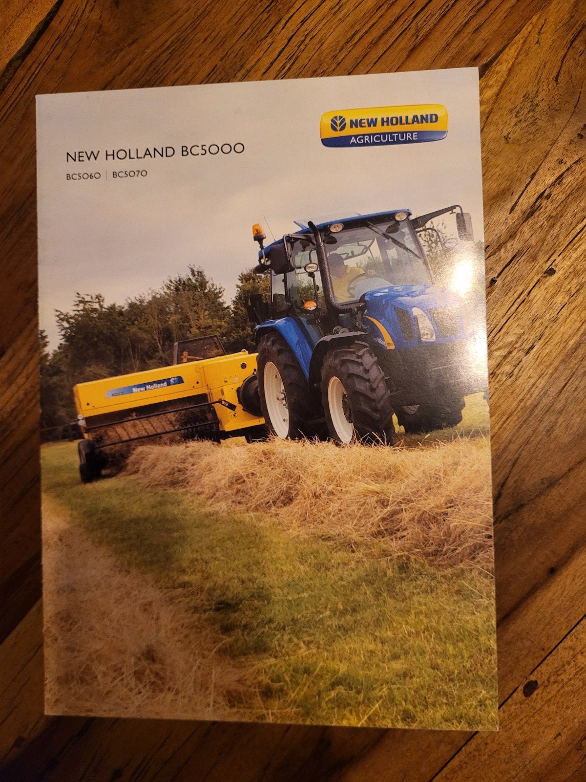 tractor folder New Holland BC5000 balenpers, Boeken, Ophalen of Verzenden, Zo goed als nieuw