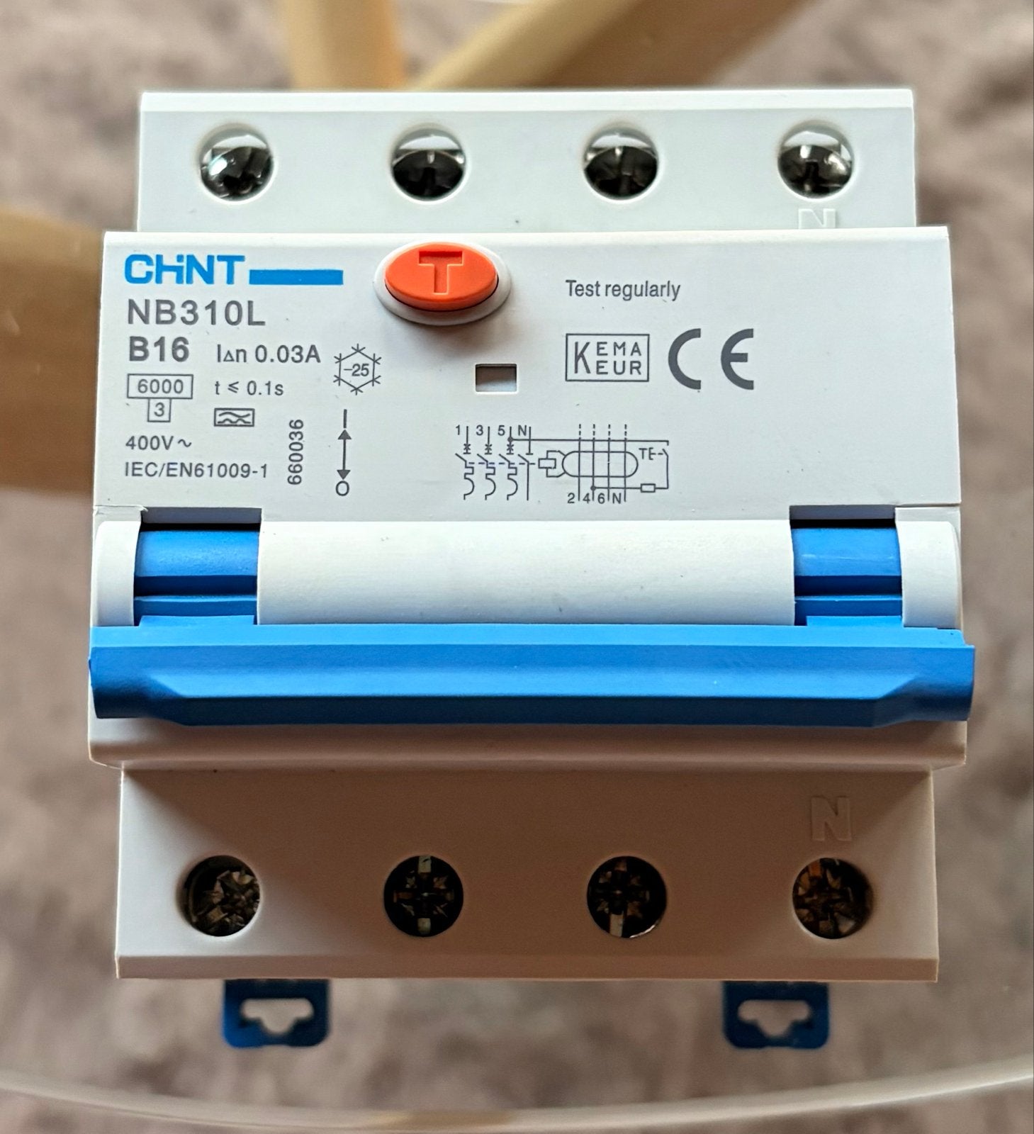 CHINT Aardlekautomaat 16A 3P+N B-kar. 30mA 400V, Ophalen of Verzenden, Zo goed als nieuw, Overige merken, Aardlekautomaat