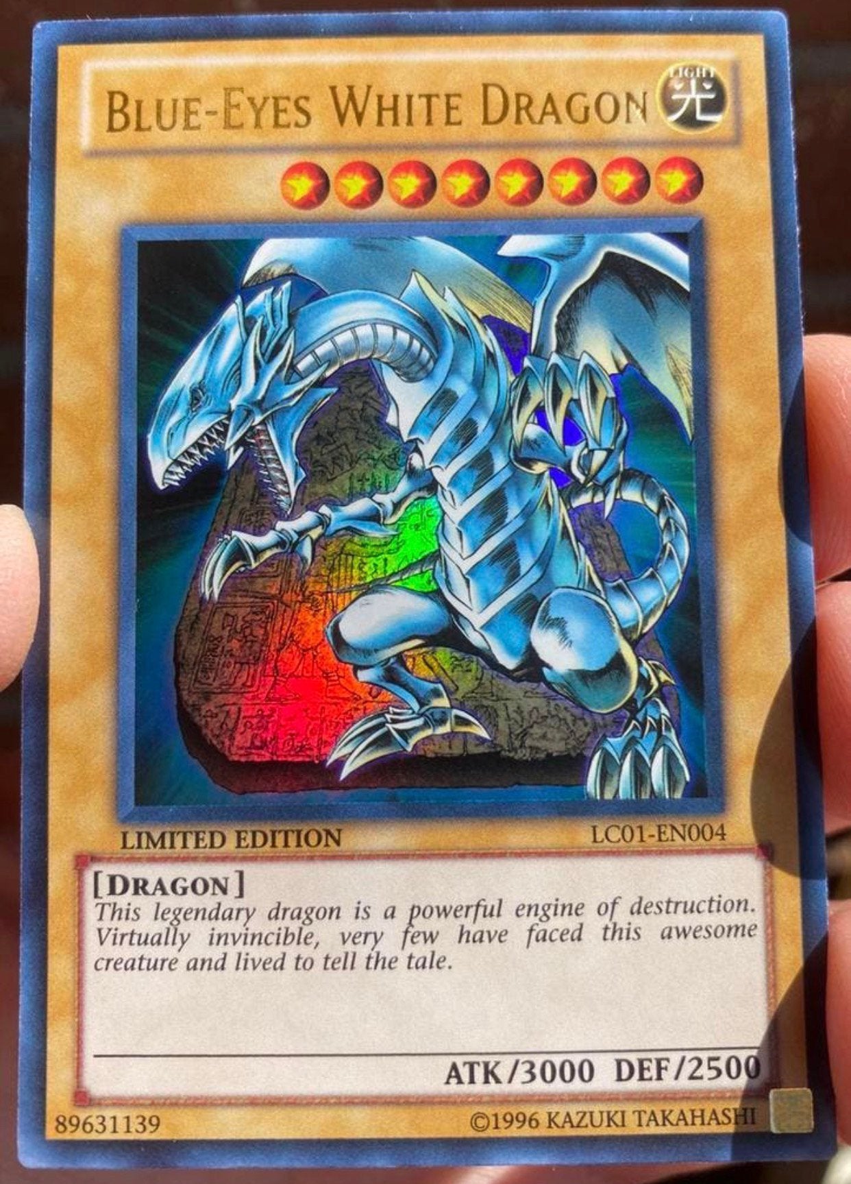 Yu-Gi-Oh! Blue-Eyes White Dragon LC01 Limited Edition 1996 !, Hobby en Vrije tijd, Verzamelkaartspellen | Yu-gi-Oh!, Ophalen of Verzenden