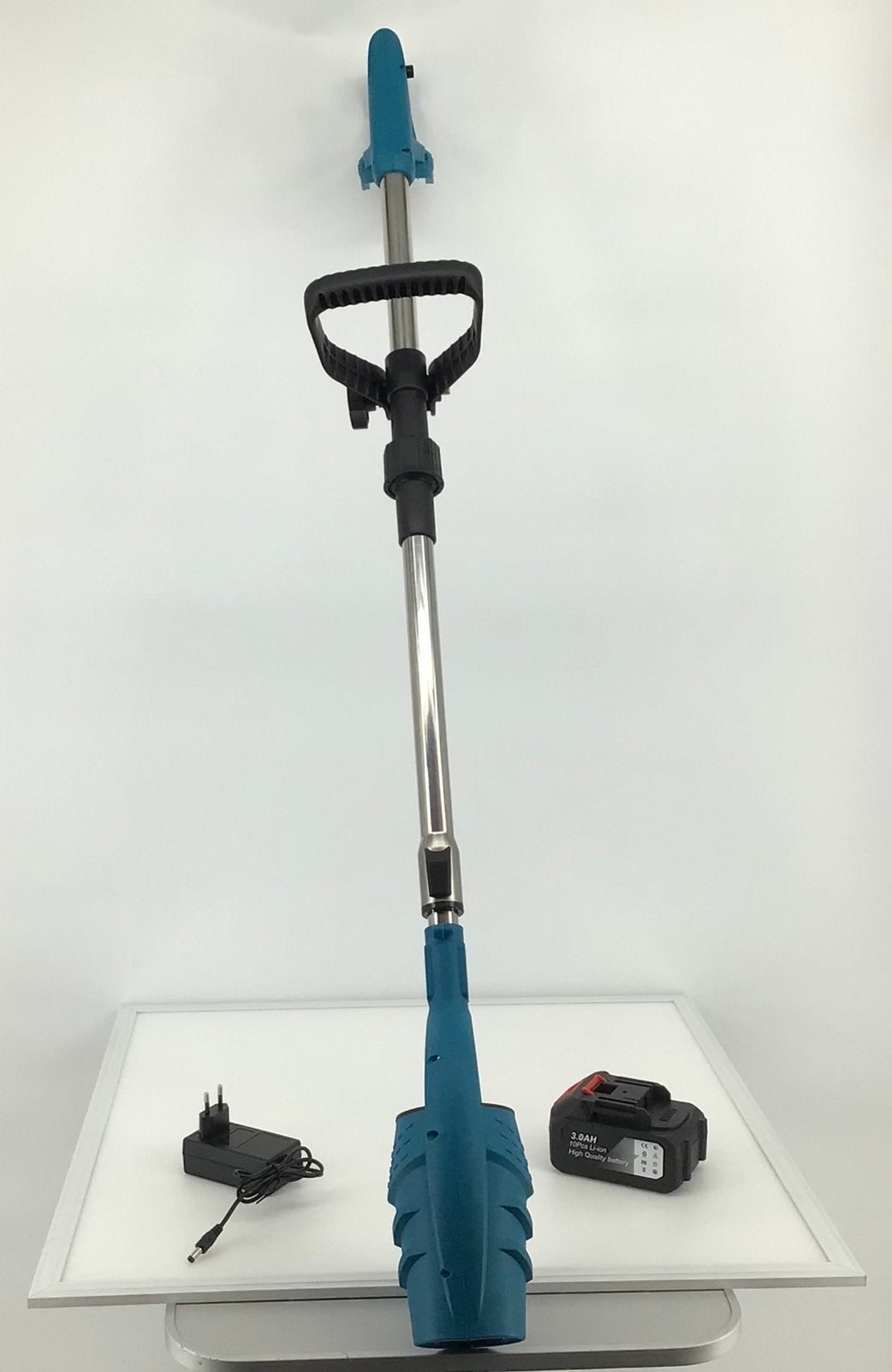 Bladblazer. Nieuw. Werkt op Makita18v LXT accu. € 39,95., Nieuw, Ophalen of Verzenden, Met opvangzak, Accu