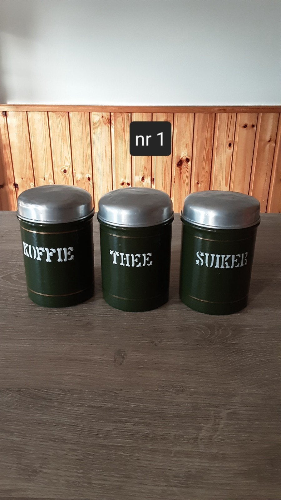 EMAILLE DONKER GROENE BUSSENSET MET GOUDEN BIES VAN BK., Ophalen of Verzenden