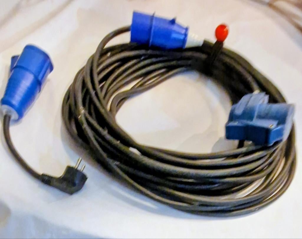 Verlengcaravanaansluitkabel met blauwe CEE stekkers, Caravans en Kamperen, Kampeeraccessoires, Ophalen of Verzenden