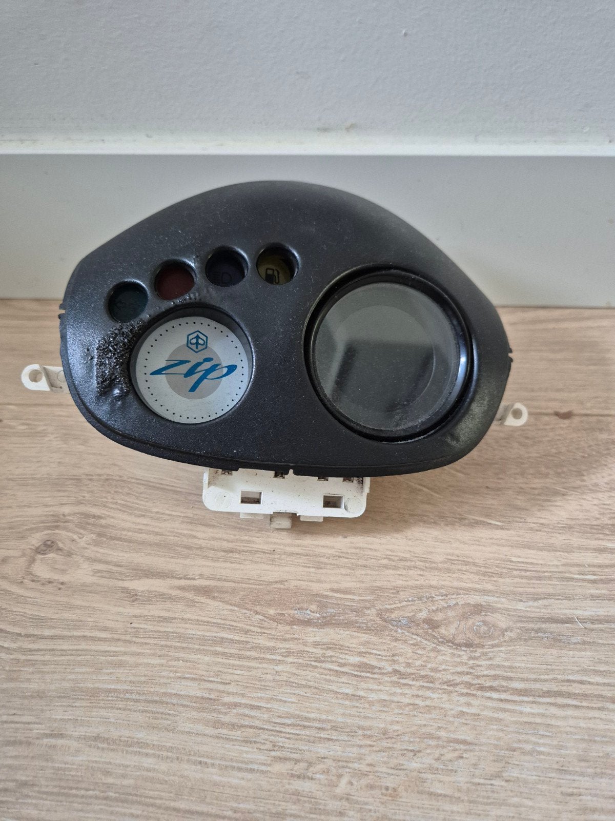 Digitale snelheidsmeter Piaggio Zip, Ophalen