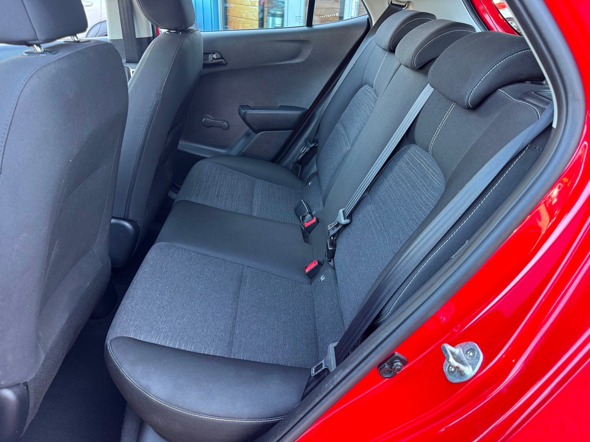 Kia Picanto 1.0 MPi ComfortLine Airco Cruise 5-drs, Voorwielaandrijving, Start-stop-systeem, Stof, Gebruikt