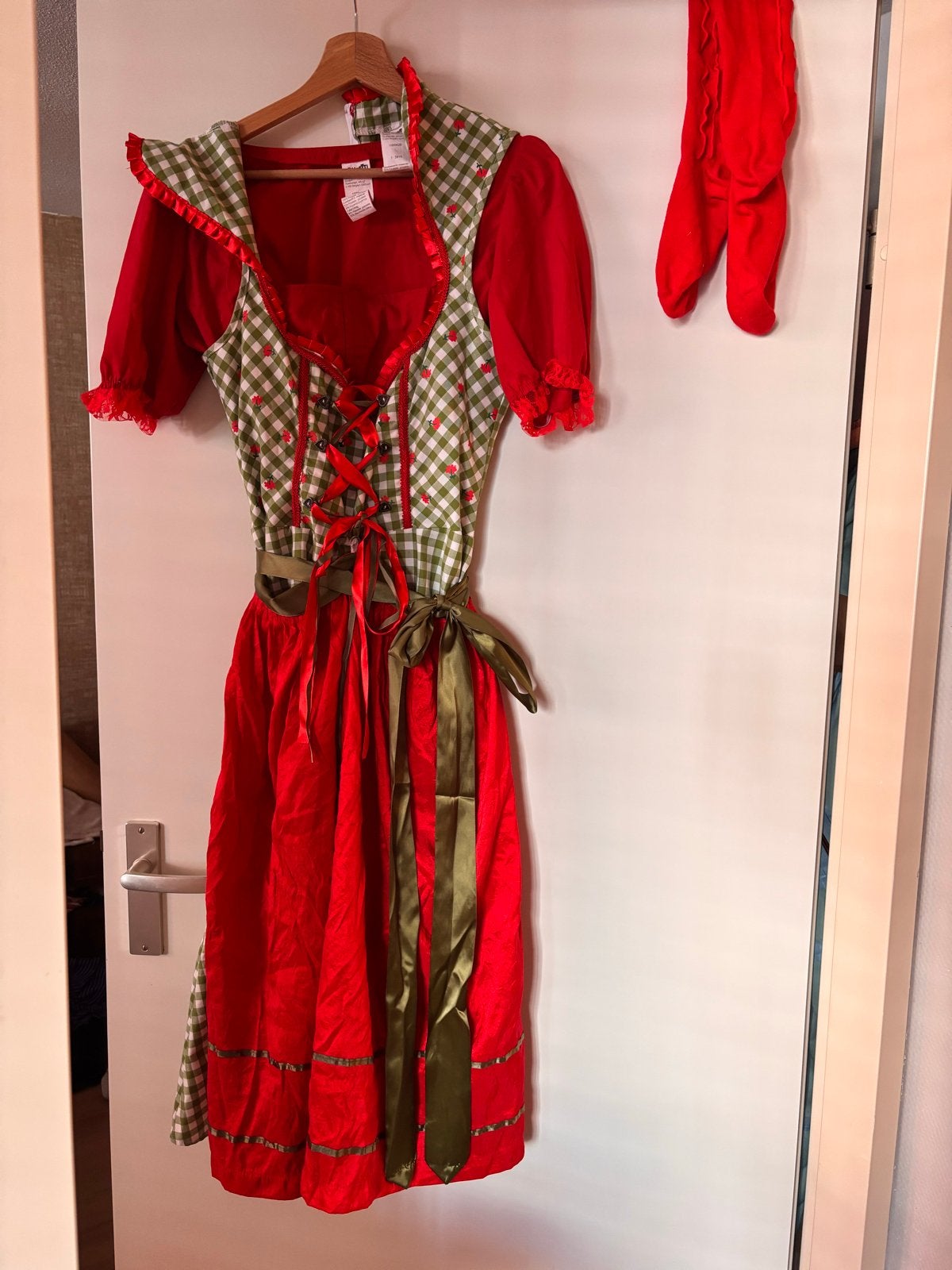 Dirndl jurk | maat 40 | 2 wk oud, Maat 38/40 (M), Ophalen of Verzenden, Kleding, Overige thema's