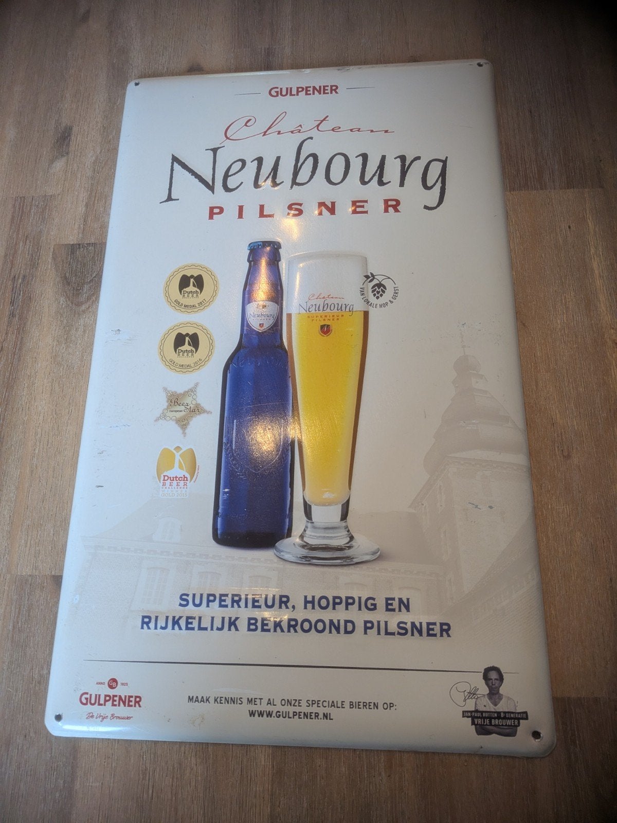 Gulpener Chateau Neubourg Pilsner Reclamebord, Ophalen of Verzenden